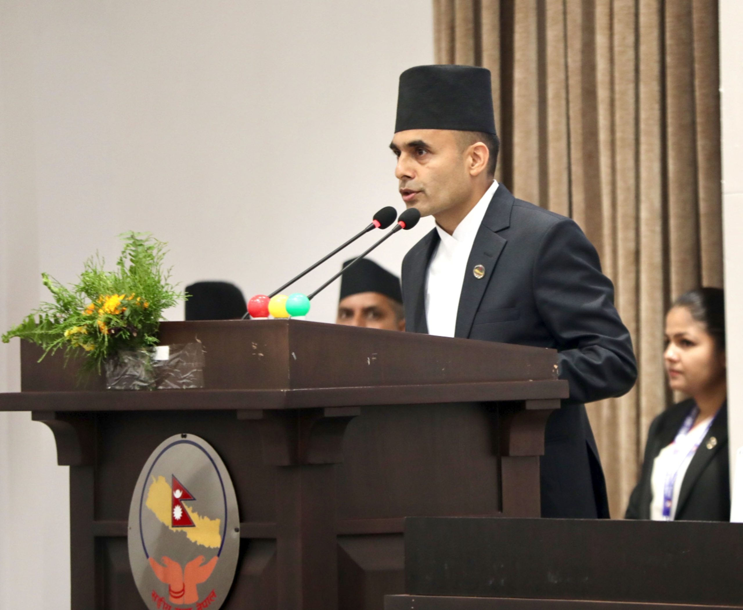 मोबाइलमा नेटवर्कको समस्या समाधान सरकारको प्राथमिकतामा, ‘एक वर्षपछि प्रश्न गर्नुपर्दैन’