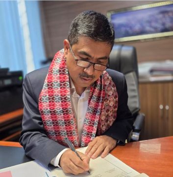 विद्युत प्राधिकरणले ४ महिनापछि पायो नेतृत्व, दीर्घायु श्रेष्ठ  कार्यकारी निर्देशक नियुक्त