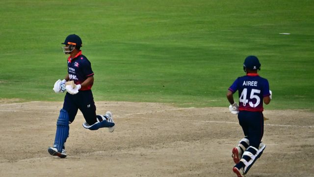 गुल्सन र ऐरीको अर्धशतकले टरेन नेपालको हार: विकेट गुमिरह्यो, एउटा ‘बाउन्ड्री’ पुगेन!