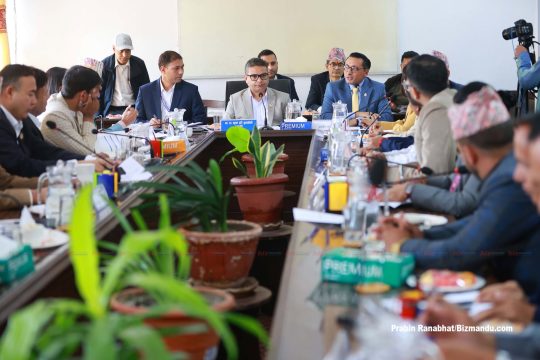नयाँको पनि पुरानै पारा: क्षेत्रमा बजेट पार्न अर्थमन्त्रीसँग हारगुहार, खहरे खोलाको माननीय माग्दैछन् पुल