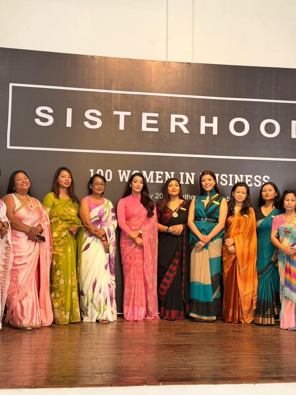 एकसय महिलाले घोषणा गरेको सामुहिक व्यावसायिक अभियान ‘सिस्टरहुड’, स्वदेशी उत्पादनको बजार खोज्दै