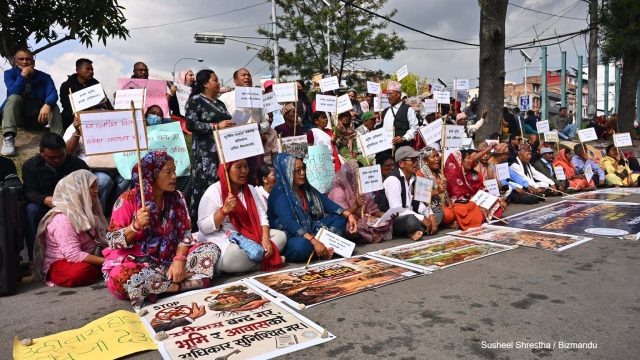 राजधानी ओर्लिए सुकुम्बासी र भूमिहीन, माइतीघरमा नारा : बिसिर्यौ वाचा, दियौ चोट