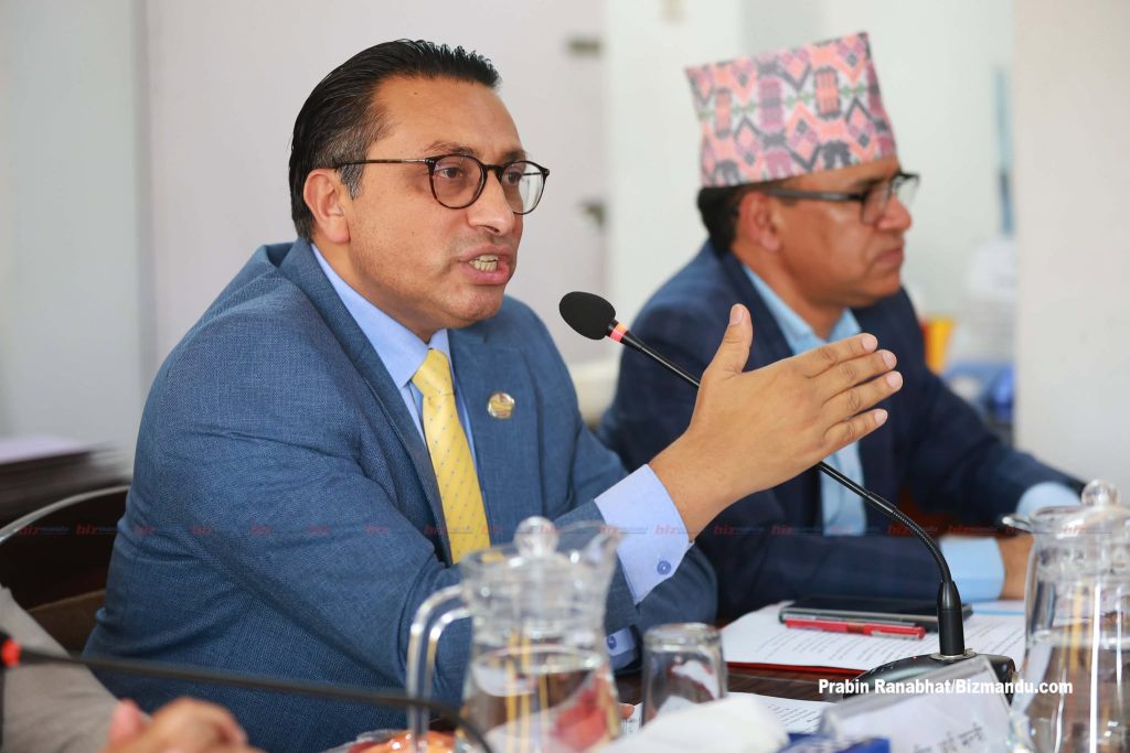 नयाँको पनि पुरानै पारा: क्षेत्रमा बजेट पार्न अर्थमन्त्रीसँग हारगुहार, खहरे खोलाको माननीय माग्दैछन् पुल