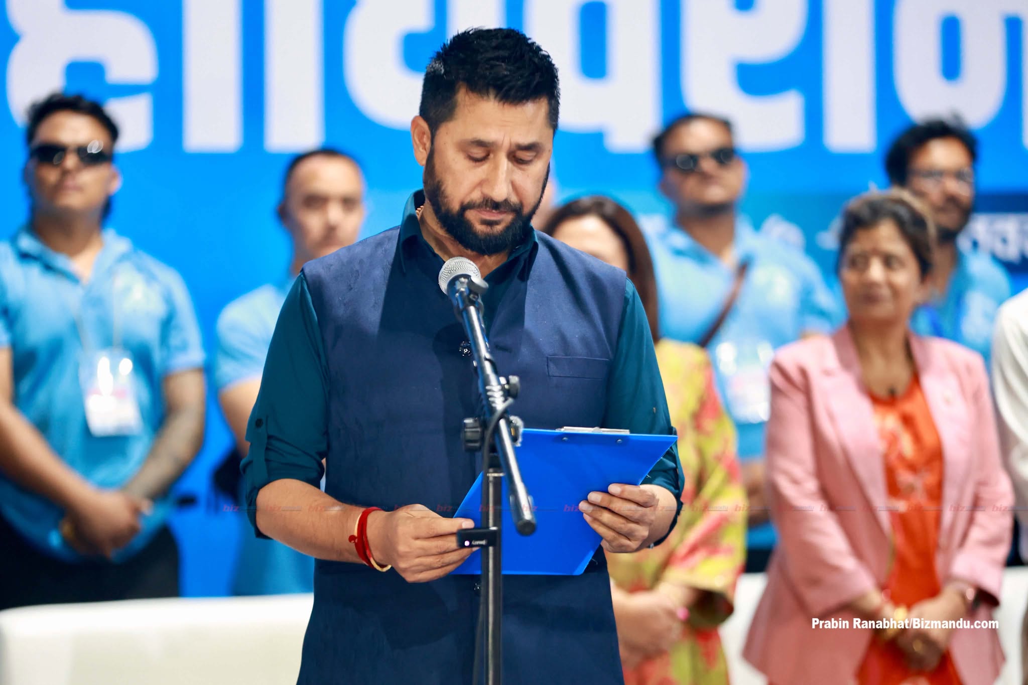 सभापतिमा पुनः निर्वाचित भएका रविले लिए पद तथा गोपनीयताको शपथ