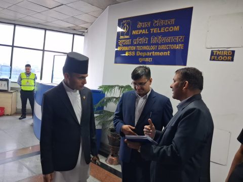 सञ्चारमन्त्री तिमिल्सिनाले गरे टेलिकमको निरीक्षण, सेवा थप प्रभावकारी बनाउन निर्देशन