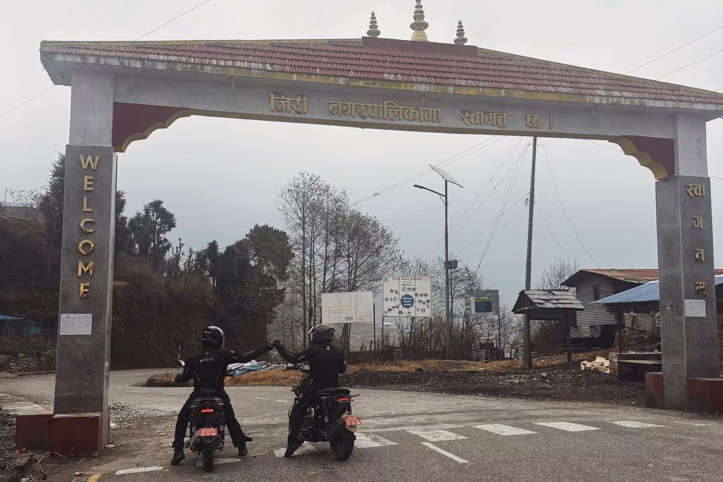 जिरीमा नेपालमा बनेको विद्युतीय स्कुटर पी२ को ‘रोड टेस्ट’, उत्पादनको अन्तिम चरणमा सिप्रदी-यात्री