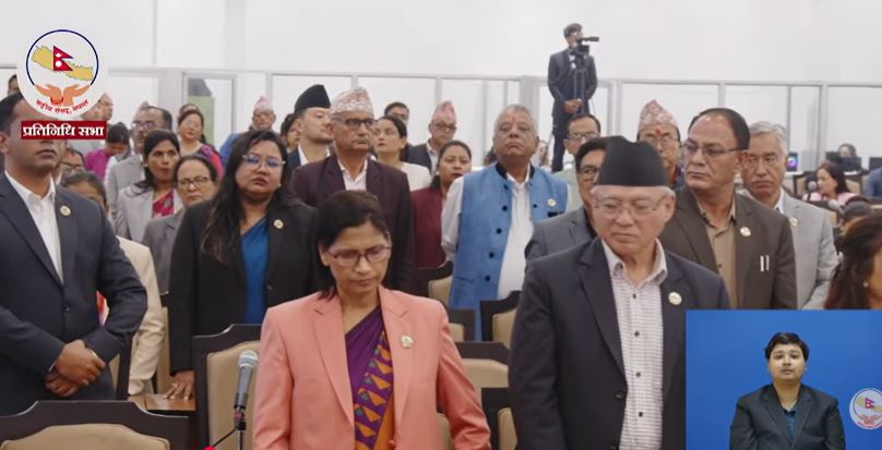 प्रधानमन्त्री बालेनलाई संसद्‍मा उपस्थित गराएर क्षमायाचना गराउन विपक्षीको माग