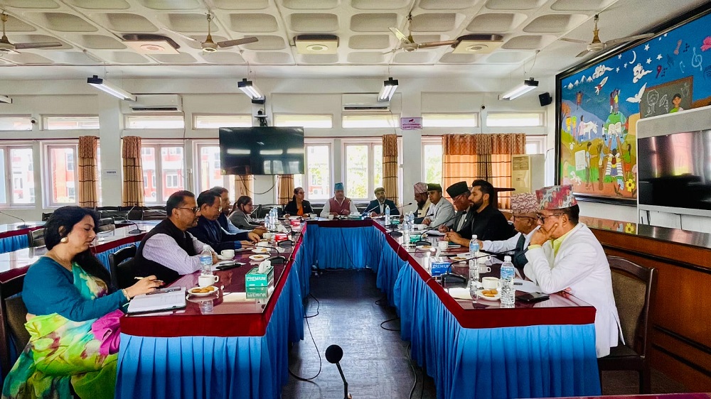 सर्वदलीय बैठकमा रविले भने, ‘परराष्ट्रमन्त्री र मैले जवाफ दिन्छौँ तर प्रधानमन्त्री आउनु हुन्न’