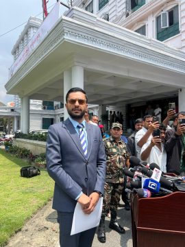 सरकारका प्रवक्ता पोखरेलले भने- आवश्यक पर्दा प्रधानमन्त्रीले सदनमा उत्तर दिनुहुन्छ