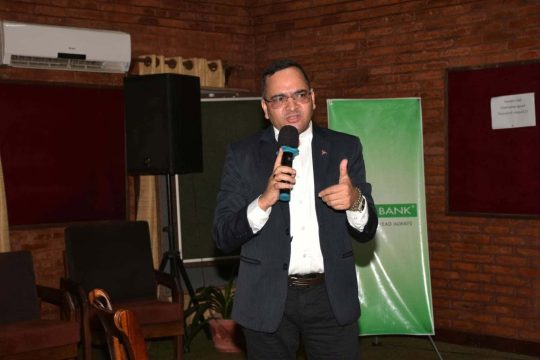 'लचिलो हुनुको साटो सरकारले थुन्ने, भाँच्ने र बाँध्ने नीति लिएमा थप जटिलता आउन सक्छ'