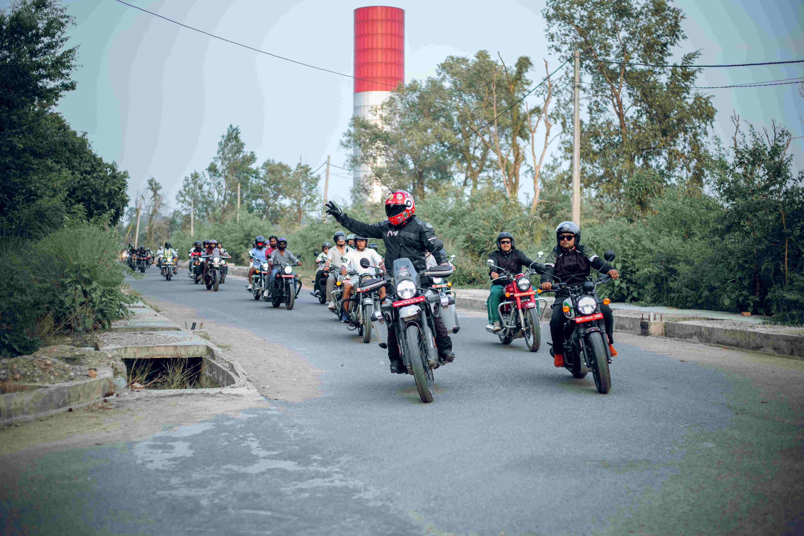 विश्व मोटरसाइकल दिवसमा रोयल इनफिल्डद्वारा  भैरहवा-लुम्बिनी राइड सम्पन्न