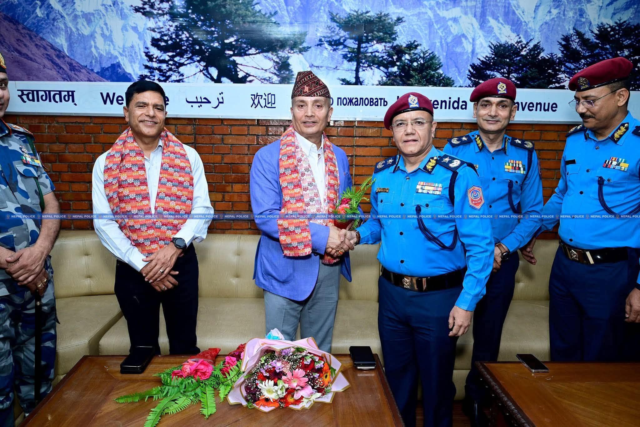 प्रहरी प्रमुखहरुको राष्ट्रसंघीय सम्मेलनमा भाग लिन दुवै प्रहरीका प्रमुख न्यूयोर्क प्रस्थान