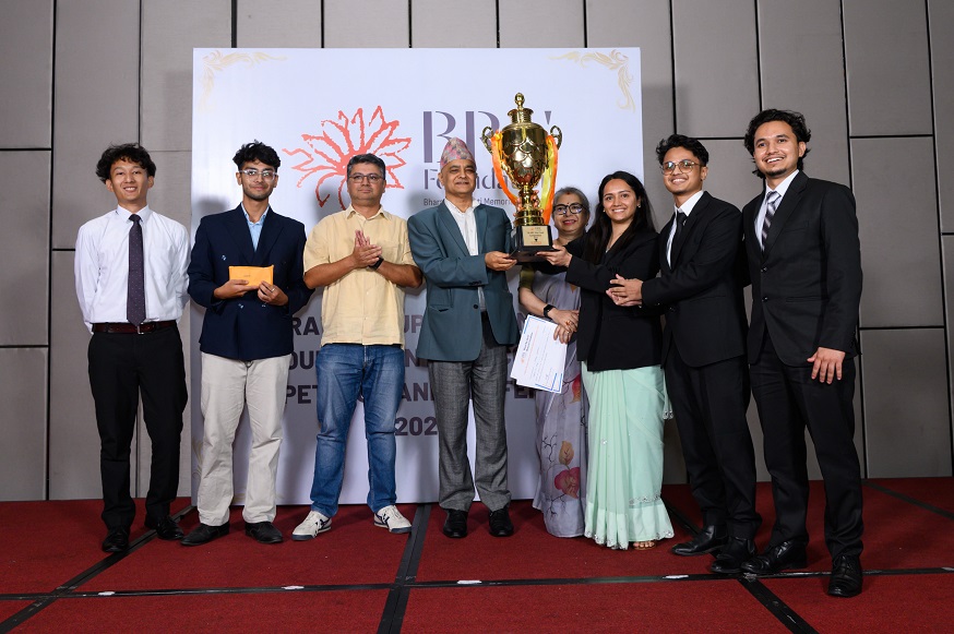 मुटकोर्ट च्याम्पियन बन्यो नेसनल ल कलेज, बेस्ट ओरलिस्ट अवार्ड सुस्मा आचार्यलाई