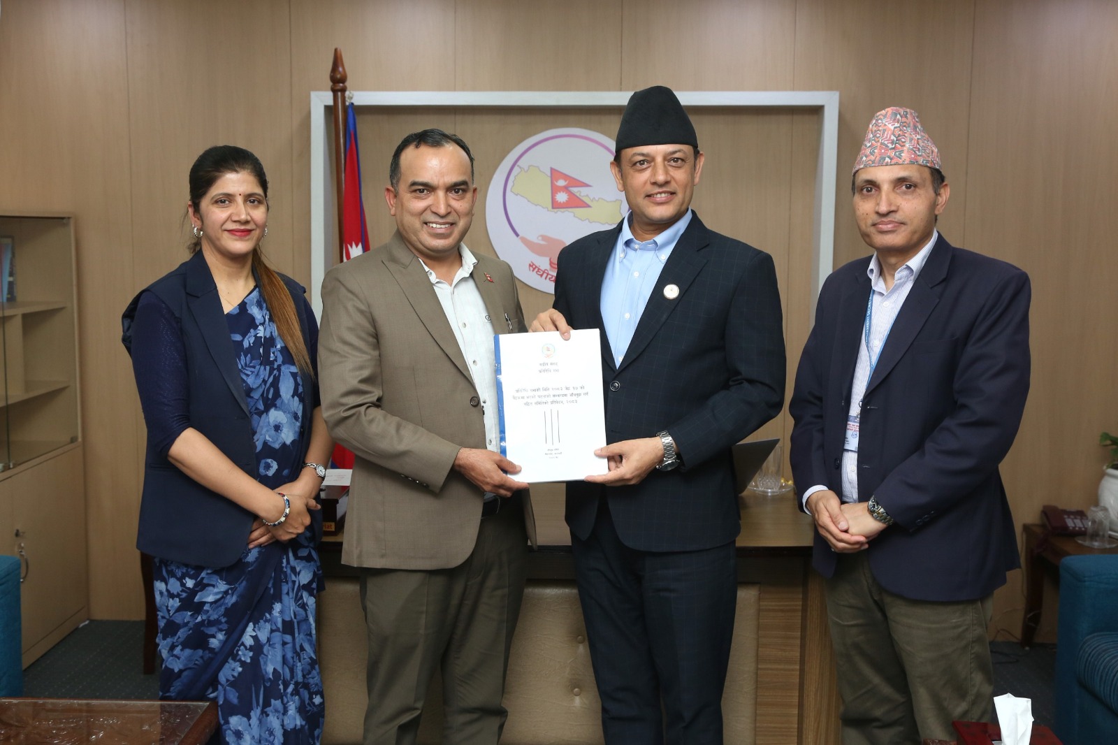संसद् बैठकमा सांसदले मर्यादा उल्लघंन गरेको ठहर, विशेषाधिकार प्रयोग गर्न सभामुखलाई सुझाव
