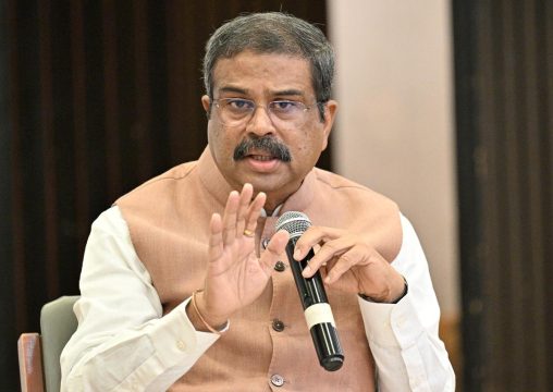 प्रश्नपत्र चुहावटमा देशव्यापी विरोधबीच भारतीय शिक्षामन्त्री धर्मेन्द्र प्रधानले दिए राजीनामा