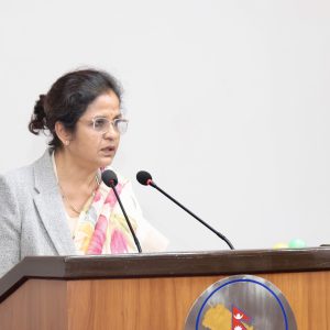 उद्योगमन्त्रीको विवादास्पद अभिव्यक्तिसँगै प्रधानमन्त्री कार्यालयले बोलायो उद्योगी, ‘हामी काम गर्न सक्दैनौं’