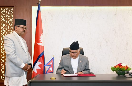 राष्ट्रपति रामचन्द्र पौडेलले बजेटसँग सम्बन्धित तीनवटा विधेयक गरे प्रमाणीकरण