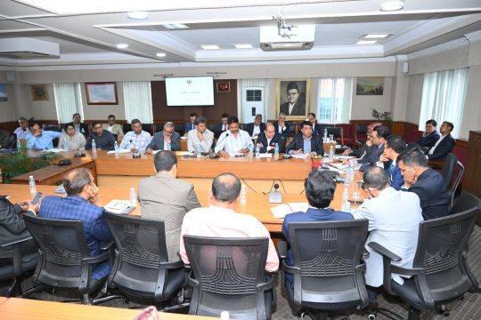 अन्तःशुल्कले ३५० उद्योग संकटमा, अर्थमन्त्रीसँग पूर्वका उद्योगीले भने- हटाएर निर्यातबाट लाभ उठाऔं