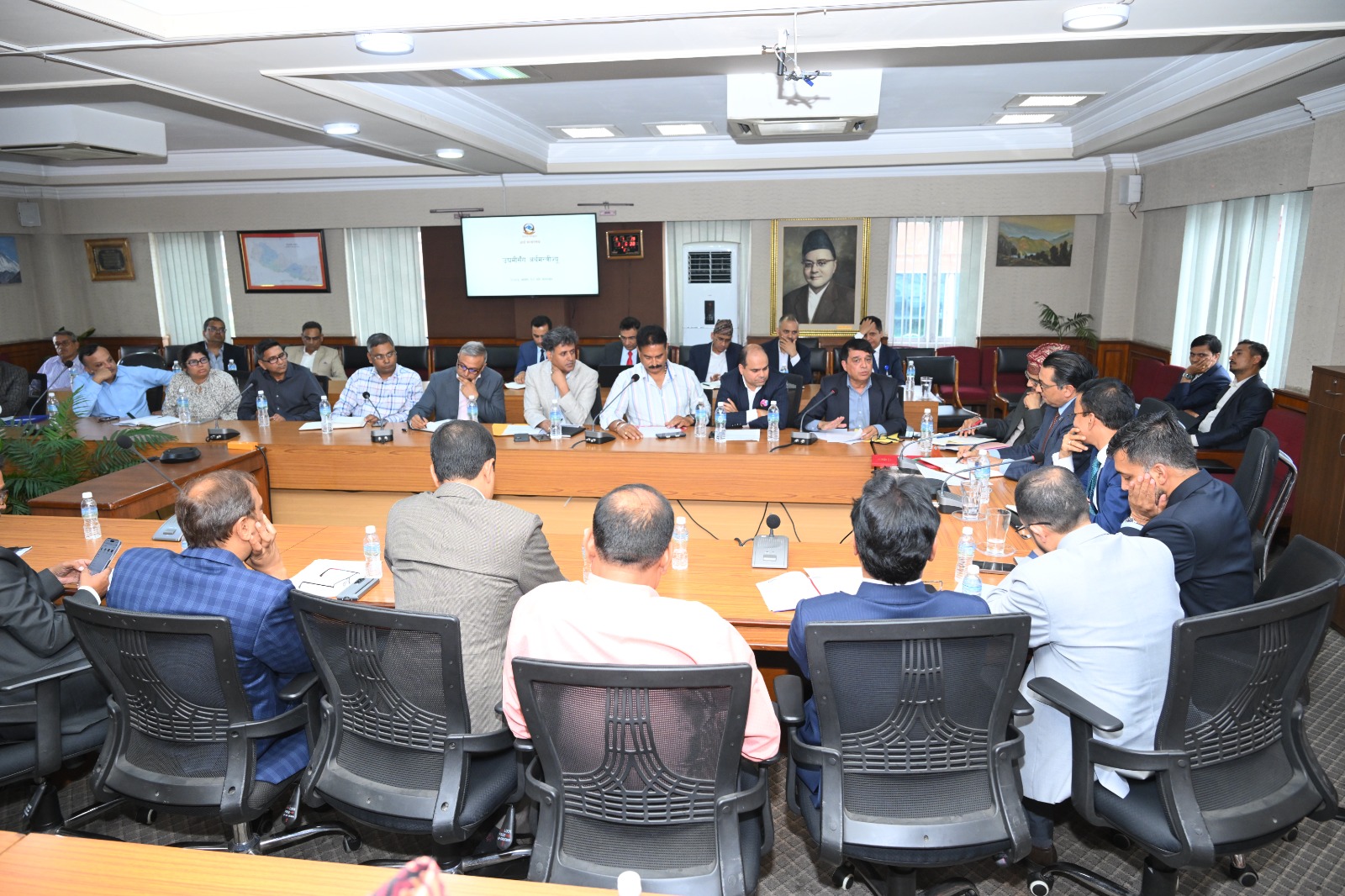 अन्तःशुल्कले ३५० उद्योग संकटमा, अर्थमन्त्रीसँग पूर्वका उद्योगीले भने- हटाएर निर्यातबाट लाभ उठाऔं