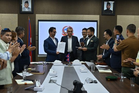 निजी क्षेत्र विपद्‍का बेला सरकारको साथमा, हेलिकोप्टरदेखि ड्रोन उपलब्ध गराउने समझदारी
