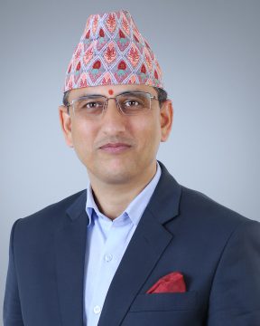 नेप्सेको नेतृत्वबाट १५ महिनामै बाहिरिए चुडामणि चापागाइँ,  अर्थमन्त्रीलाई बुझाए राजीनामा
