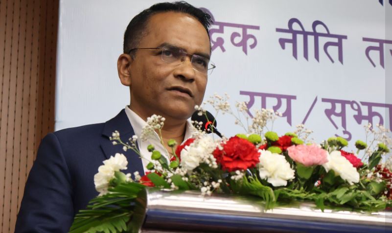 अर्थतन्त्रलाई चलायमान बनाउन कर्जा प्रवाह बढाउनुको विकल्प छैन : गभर्नर पौडेल