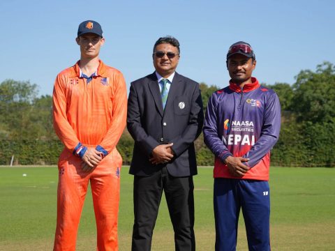 नेदरल्याण्डविरुद्ध टस जितेर फिल्डिङ गर्दै नेपाल, प्लेइङ ११ बाट सन्दीप बाहिर