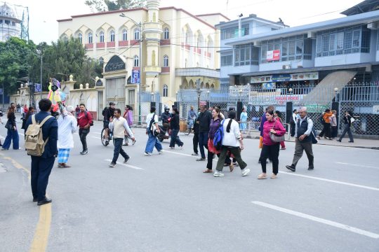 पैदल यात्रुलाई जरिवानाको कानुन : नौ वर्ष अघिको असफल प्रयोग दोहोरिँदा के होला?