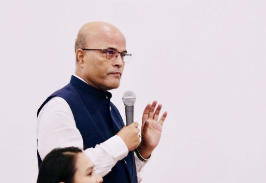 अमरेशले बालेनलाई भने- तपाइँ महेन्द्रकालीन सोच लिएर अघि बढ्दै हुनुहुन्छ, यसरी देश अघि बढ्दैन