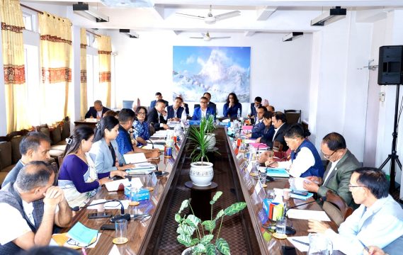 राष्ट्र बैंकका गभर्नर र सञ्चालकको कार्यकालमा संसदीय समितिले लगायो कैंची, अबदेखि तीन वर्ष