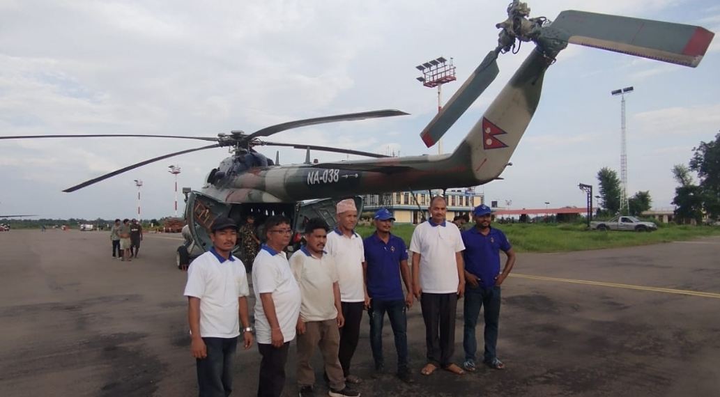 बडीमालिकामा टेलिफोन तथा इन्टरनेट सेवा विस्तार गरिंदै, हेलिकप्टरमार्फत उपकरण ढुवानी