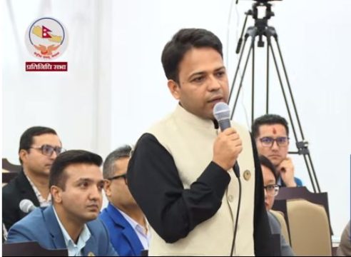 विदेशमा रहेका नेपालीले भोट हाल्न पाउने व्यवस्थाका लागि सरकारले आजैबाट काम गरोस् : विपिन आचार्य