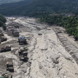 बाढीको वितण्डामा परे त्रिशूली नदीका १९ वटा पुल, ४० किलोमिटर सडक क्षतविक्षत