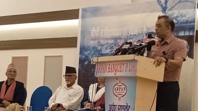 गगनको कटाक्ष : पाँचपटक प्रधानमन्त्री बनेको मान्छे पनि छैटौँपटक बन्न नपाएर दिग्दार छ