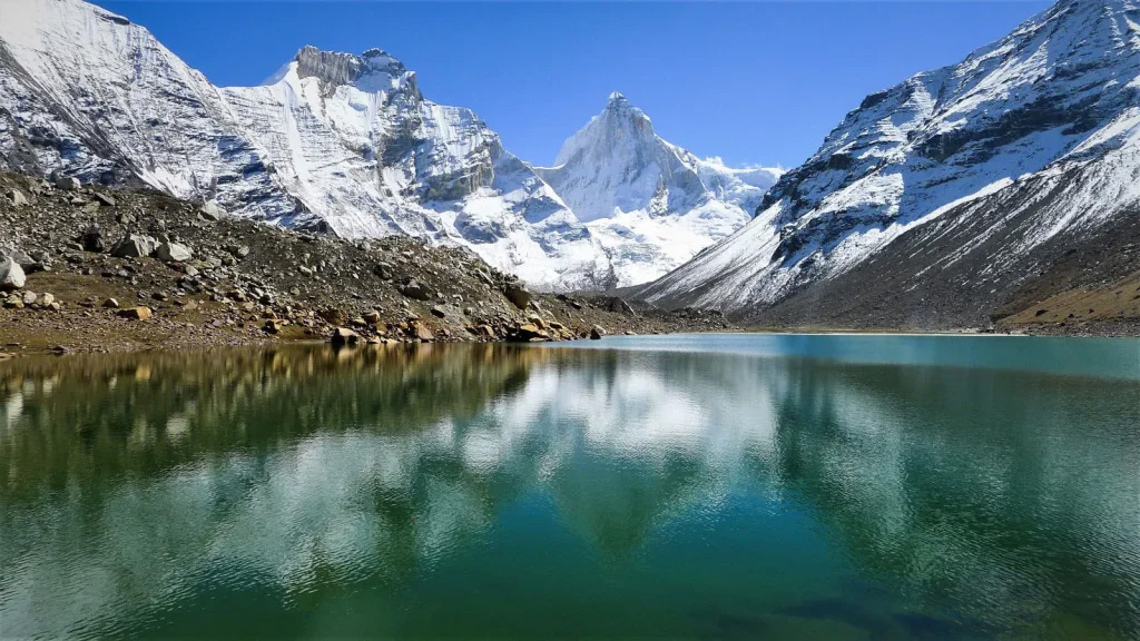 नेपालमा बाढीको विपत्तिले भारत सतर्क, हिमाली क्षेत्रका नदी र तालमा बढायो निगरानी