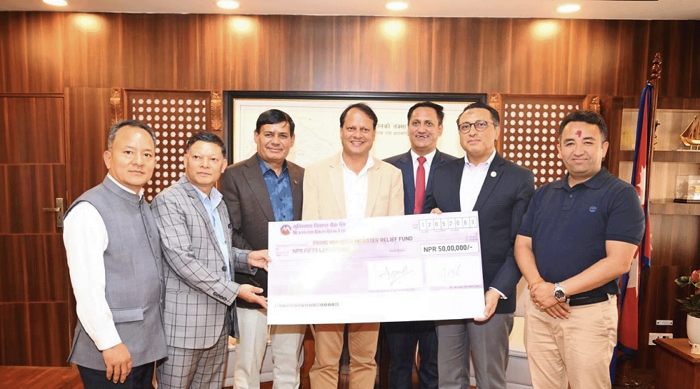 मुक्तिनाथ विकास बैंकले बाढी पीडितको राहतका लागि सरकारलाई दियो ५० लाख रुपैयाँ