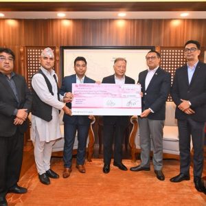 प्राइम कमर्सियल बैंकले बाढी प्रभावितका लागि सरकारलाई दियो ३ करोड १ लाख रुपैयाँ