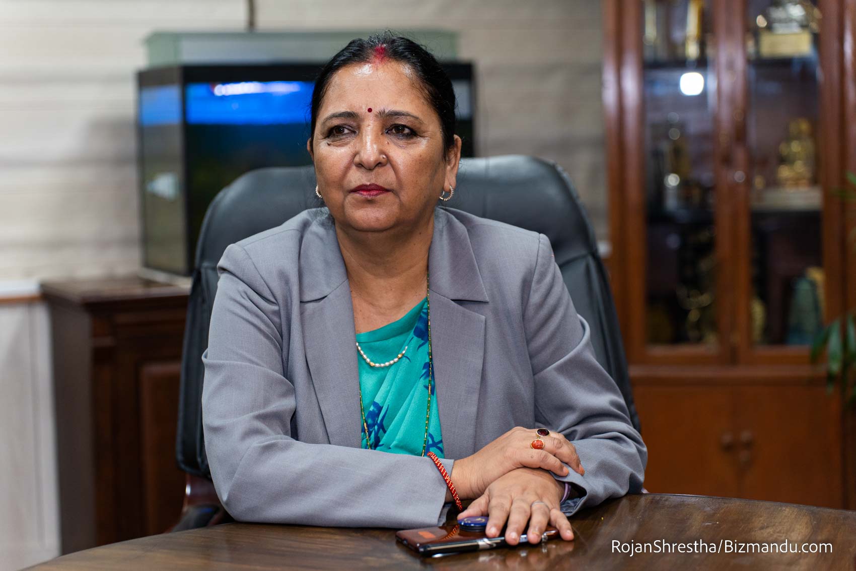टेलिकम बिलिङ ठेक्का टुक्र्याएर गर्नबाट पछि हट्यो प्रधानमन्त्री सचिवालय, संगीता आएपछि किन रोकियो?