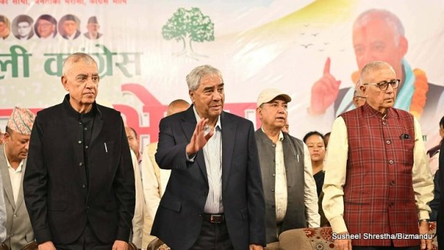 कांग्रेस विवादमा अदालतमा फेरि अर्को मुद्दा, १५औं महाधिवेशन रोक्न माग गर्दै देउवा समूह सर्वोच्चमा