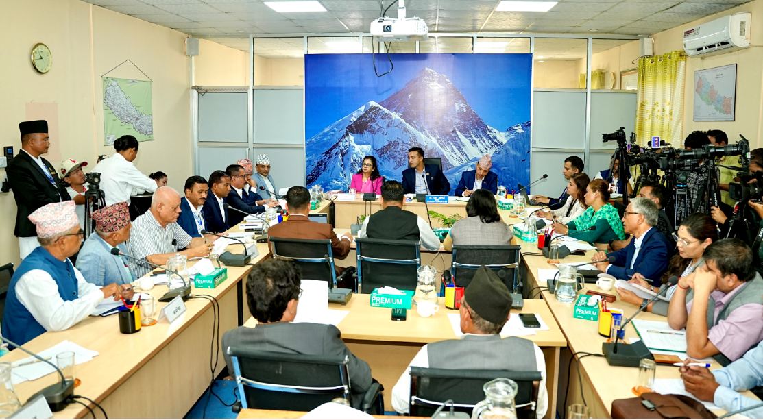 आयल निगमले संसदीय समितिमा भन्यो- एक साताभित्र ग्यासको आपूर्ति सहज हुन्छ