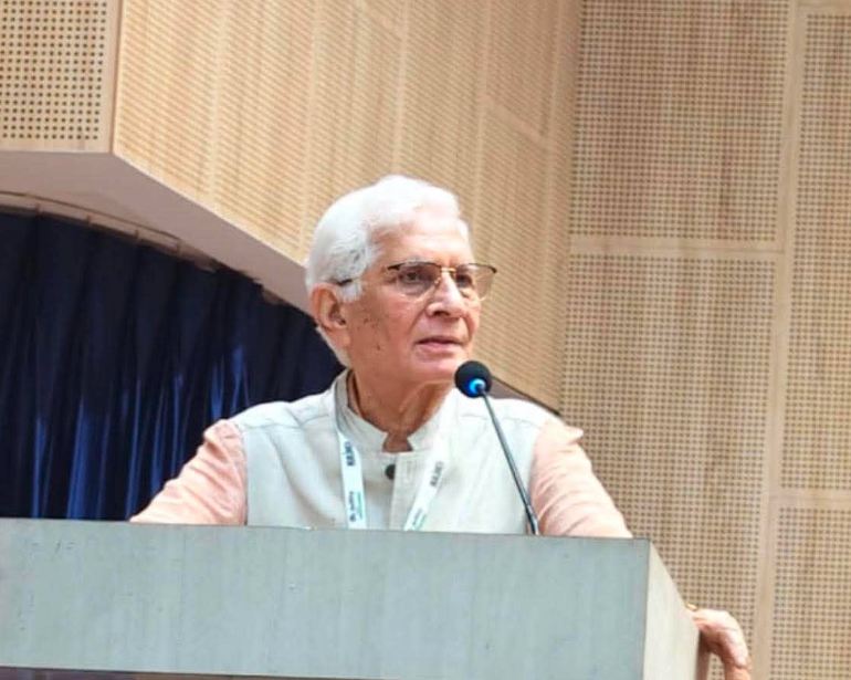 इभी ब्याट्री रिसाइलका लागि स्पष्ट नीति बनाउन नेपालले अहिलेबाटै काम गर्नुपर्छ : डा. भनोट