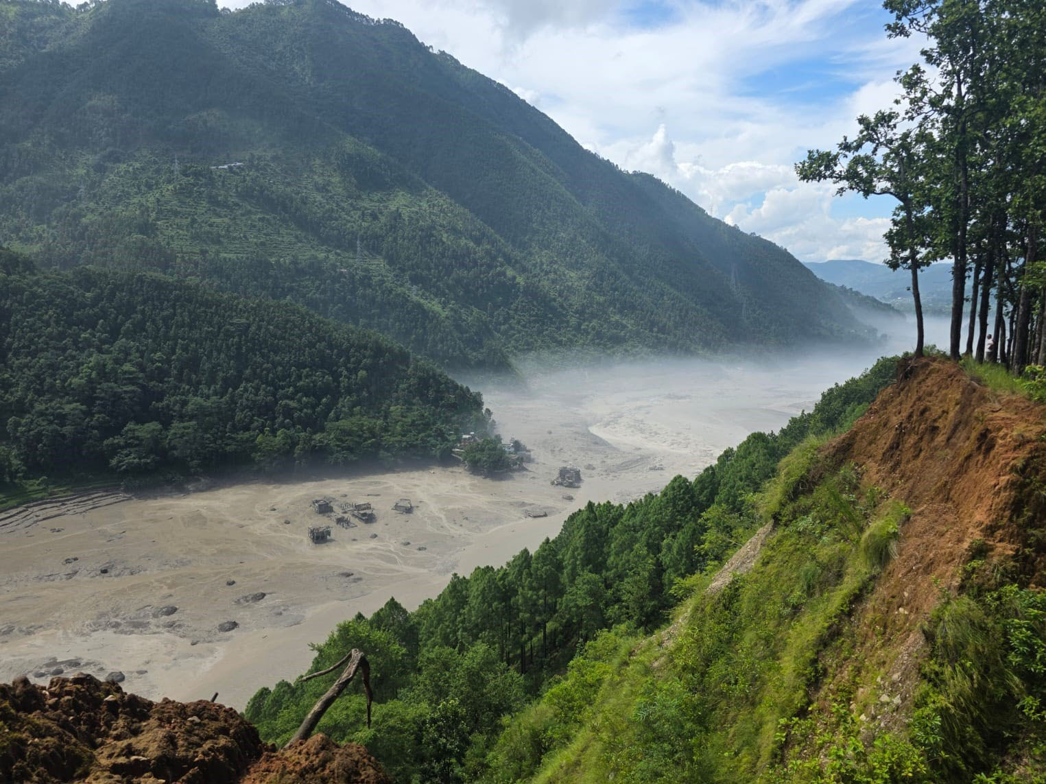 विपद् प्राधिकरणको प्रारम्भिक निष्कर्ष : हिमपहिरोले थुनिएको तिब्बती नदी खोलिँदा वारि विपद्
