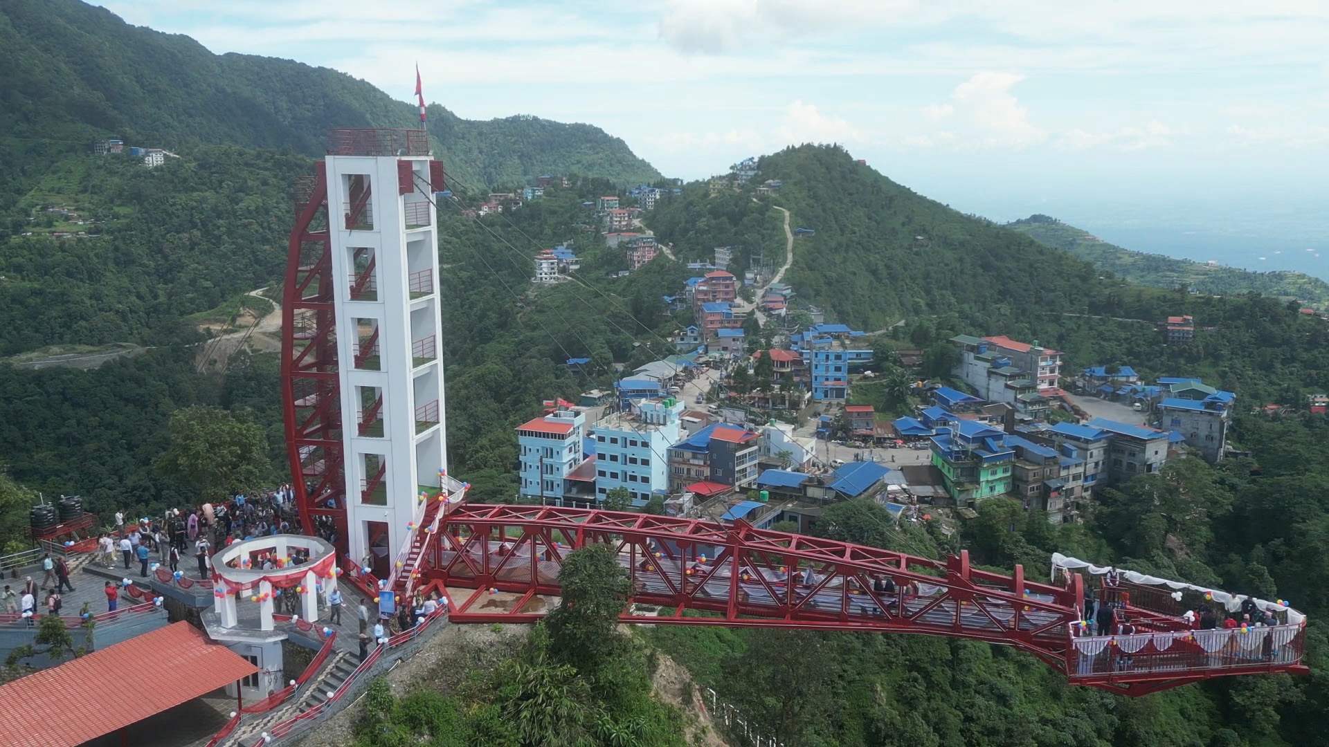 भेडेटार ‘स्काइवाक’ नयाँ पर्यटकीय गन्तव्य, बर्सेनि पुग्छन् एक लाख ३१ हजार अवलोकनकर्ता