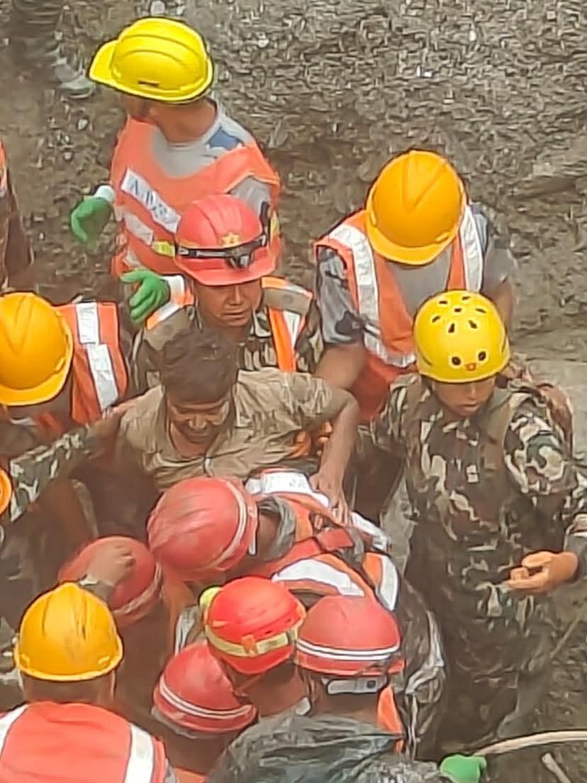 त्रिशुली ३ ए बाट पहिलो उद्धार सफल,  सुरुङ भित्रबाट सञ्जय साह लाई निकालियो