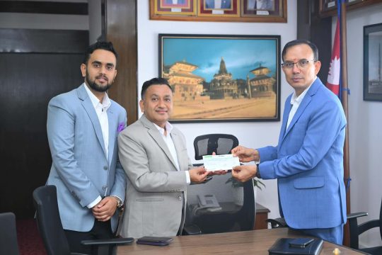 जस्मिन पेन्ट्सले प्रधानमन्त्री उद्धार कोषमा दियो २५ लाख रुपैयाँ, ‘संकटका बेला सरकारको साथमा छौं’