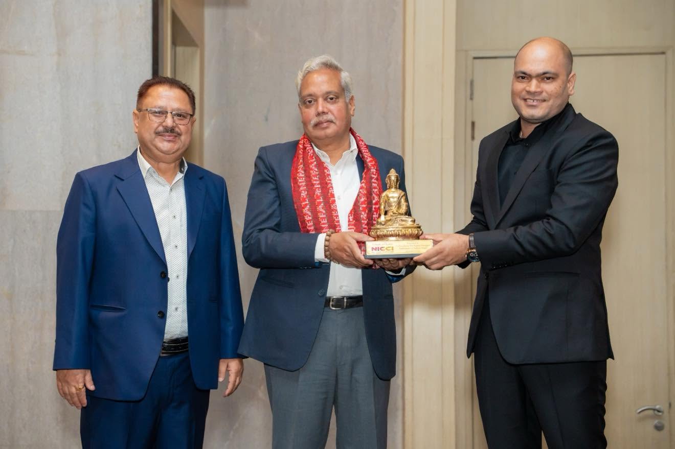 कार्यकाल सकेर फर्किन लागेका राजदूत नवीन श्रीवास्तवलाई निक्कीले गर्‍यो बिदाइ