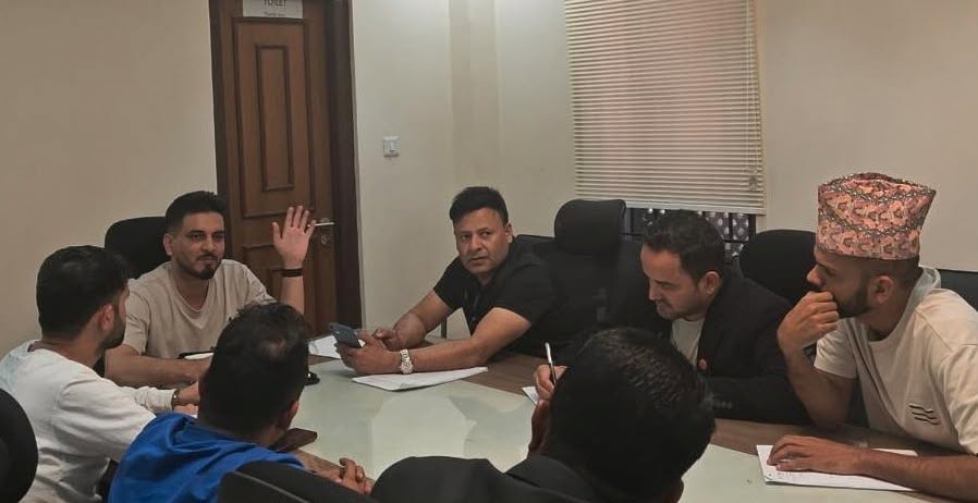 बाढी प्रभावित क्षेत्रका जनप्रतिनिधि र मन्त्री लम्सालबीच छलफल, क्षतिग्रस्त पूर्वाधारको पुनर्निर्माण तत्काल अघि बढाइने  