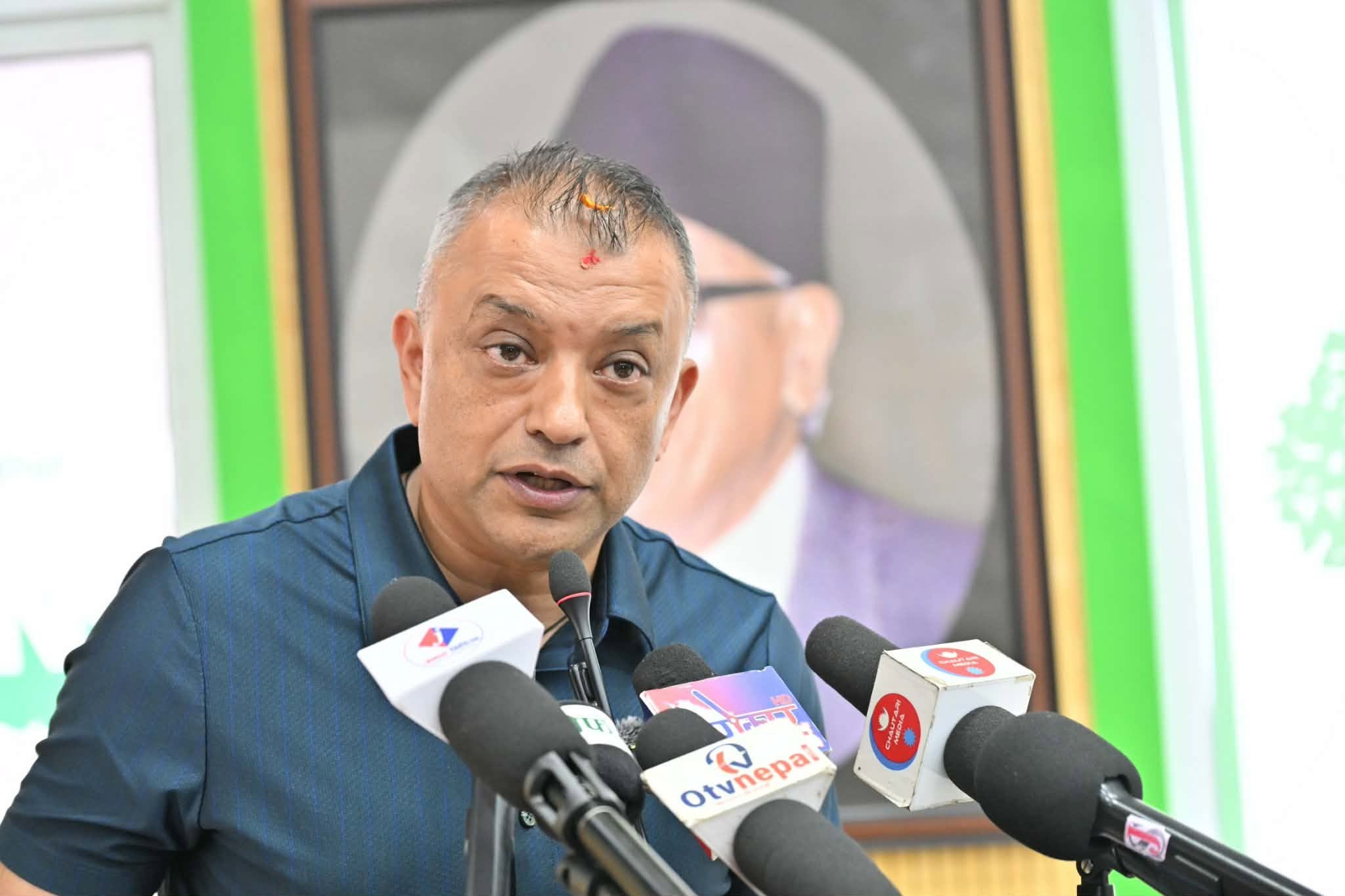 विश्वासपात्रले साथ छोडेपछि देउवासँग अब सानो झुण्ड, गगनले दिए अधिवेशन उद्‍घाटनको निम्तो