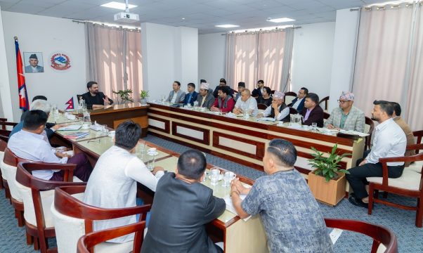 बालेनले मागे बाढी पीडितको पुनर्स्थापनाबारे धारणा, मेयर र अध्यक्षले खोजे अर्थमन्त्री