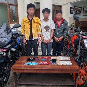 काठमाडौंमा मोटरसाइकल चोरी गरी नुवाकोट र धादिङ पुर्‍याएर बेच्ने तीन जना पक्राउ